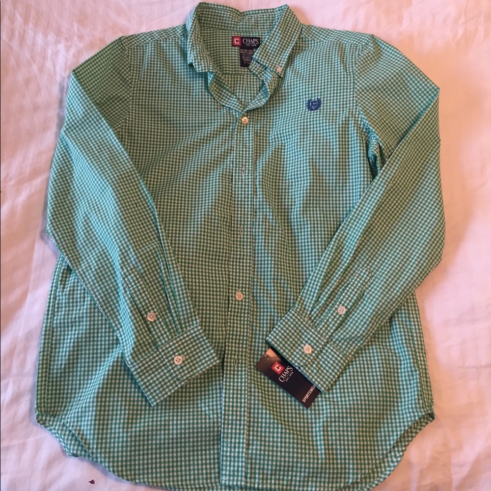 NWT Chaps Green and White Button Down 💙